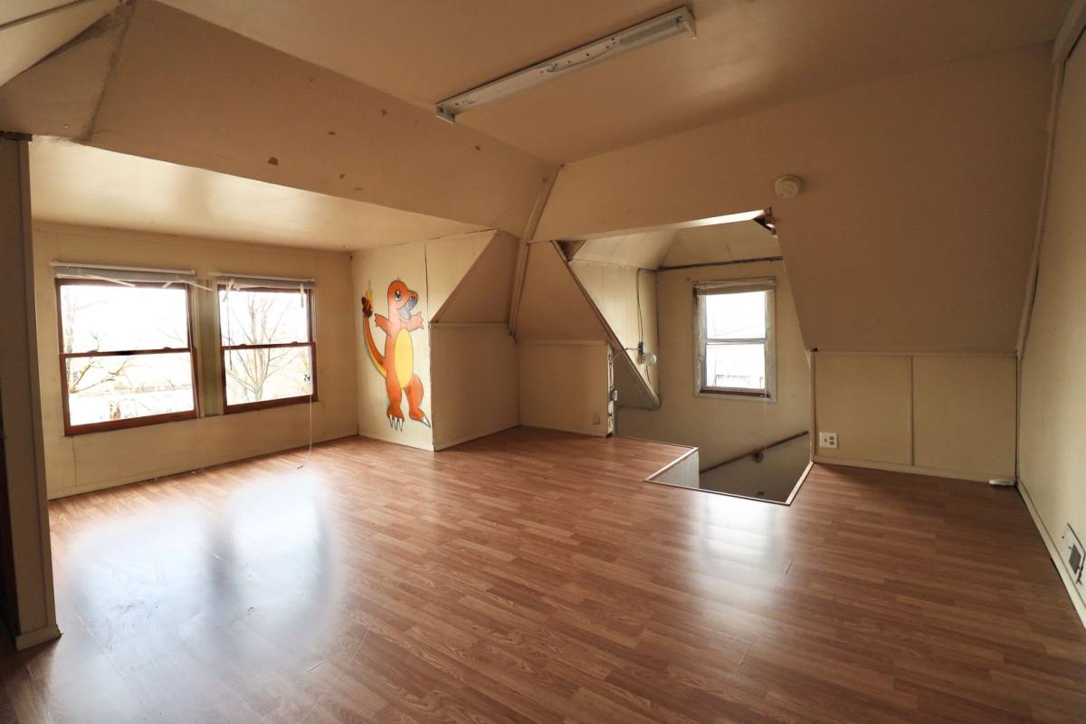 Apartment for rent at 512 Pearl Ave, Morgantown, WV 26505