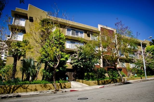 Apartment for rent at 1155 Hacienda Place, West Hollywood, CA 90069