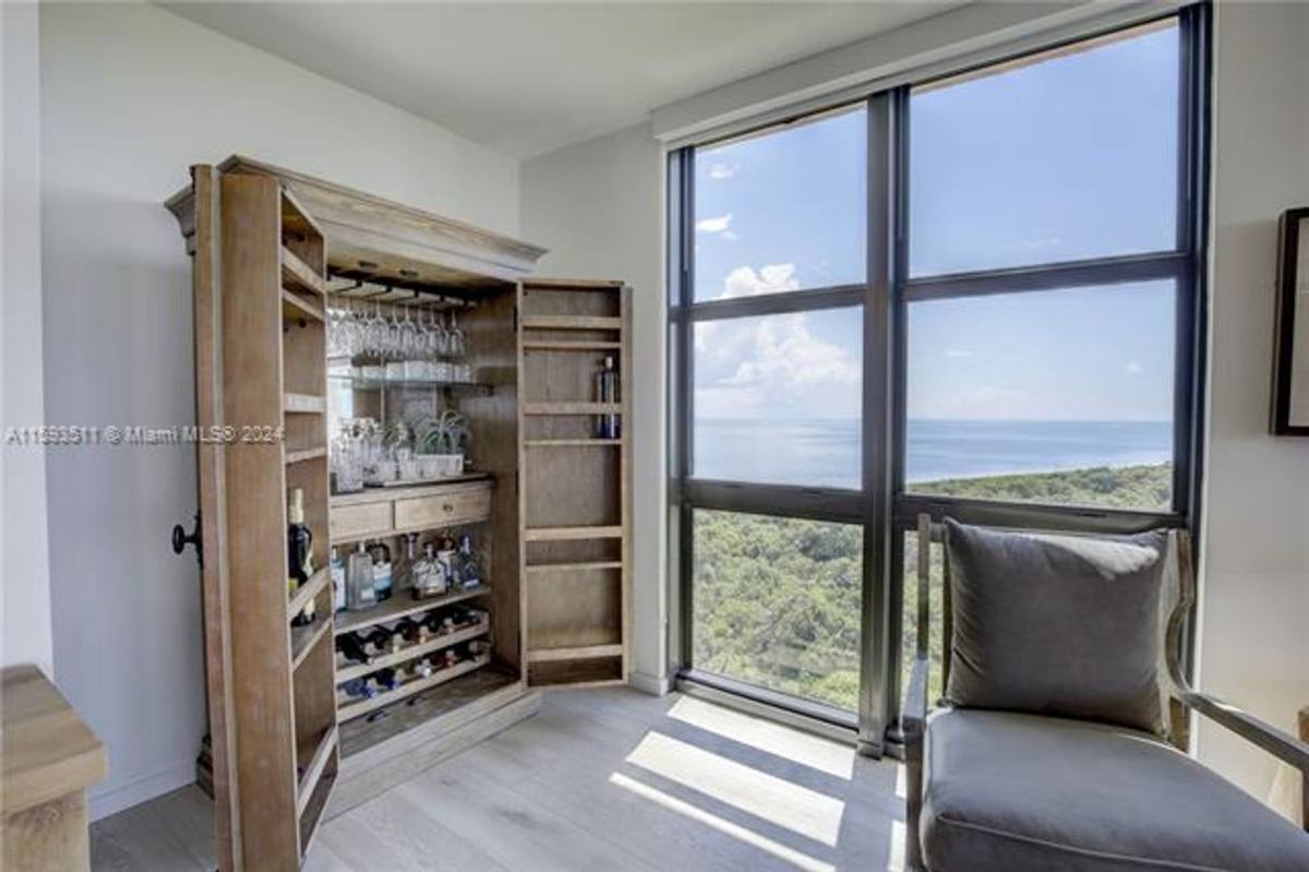 Apartment for rent at 1121 Crandon Blvd, Key Biscayne, FL 33149