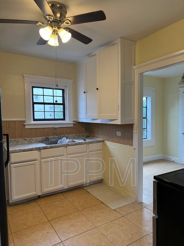 Apartment for rent at 284 Corona Crescent, San Benito, TX 78586