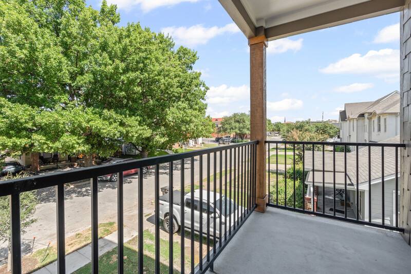 Townhouse for rent at 3127 Cockrell Ave, Fort Worth, TX 76109