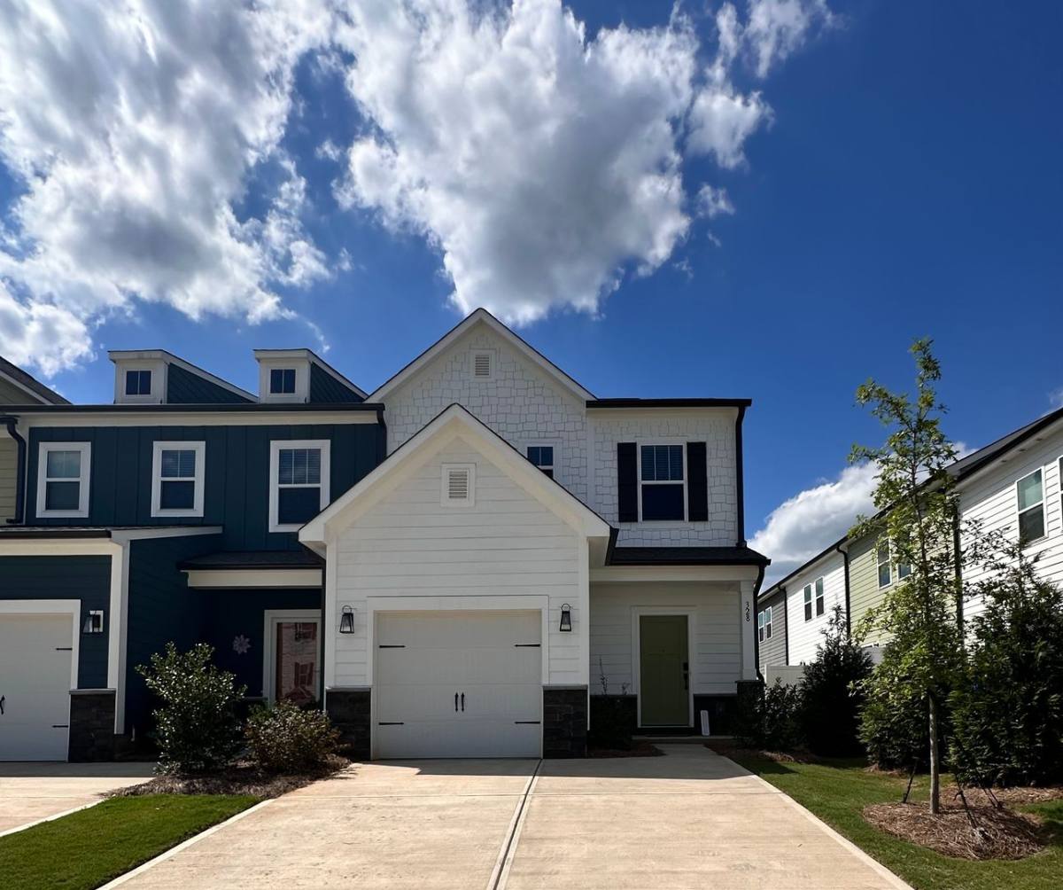 Townhouse for rent at 328 Drawbar Dr, Clover, SC 29710