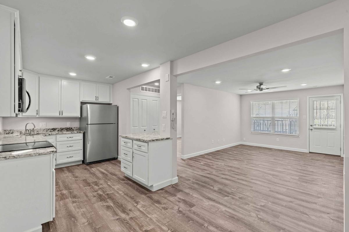 Apartment for rent at 2000 Sherman Square Dr, Saint Charles, MO 63303