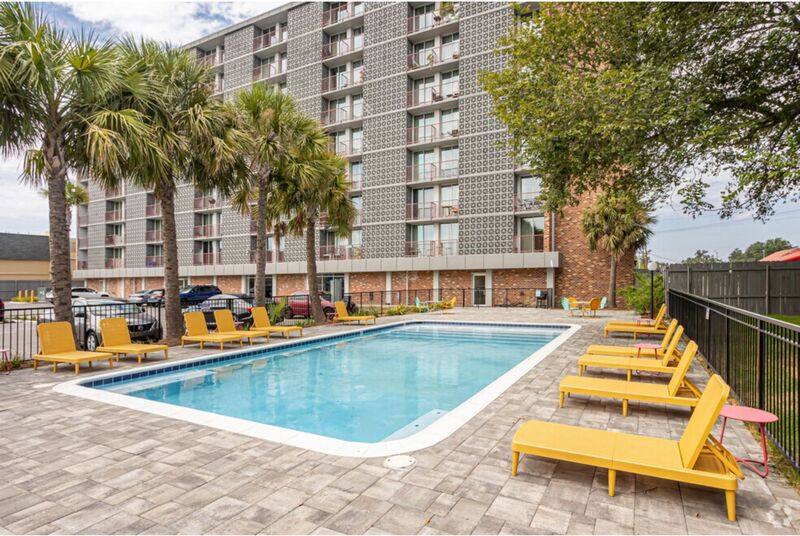 Apartment for rent at 6324 Chef Menteur Highway 706, New Orleans, LA 70126