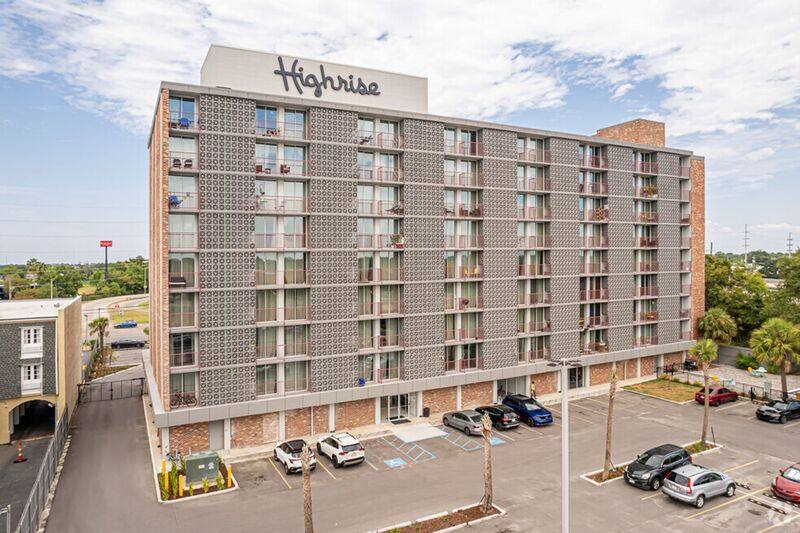 Apartment for rent at 6324 Chef Menteur Highway 706, New Orleans, LA 70126
