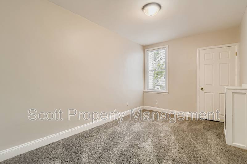 Townhouse for rent at 824 E 33rd St, Baltimore, MD 21218