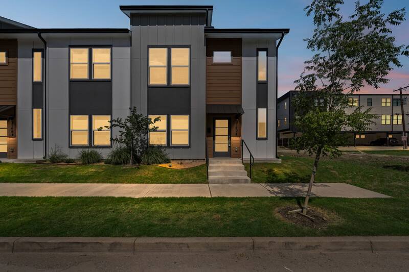 Townhouse for rent at 3146 Lubbock Ave, Fort Worth, TX 76109