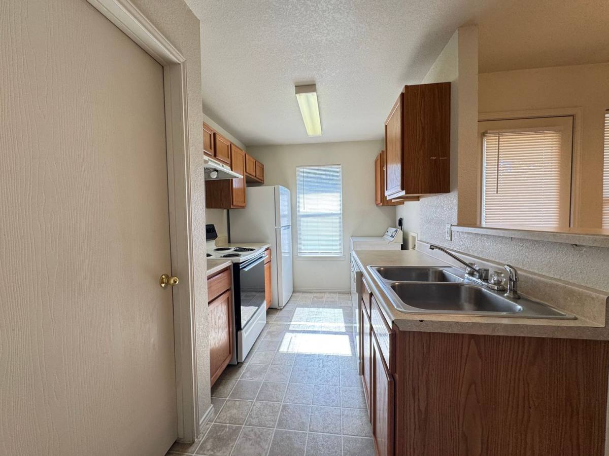 Apartment for rent at 403 Creek St, Copperas Cove, TX 76522