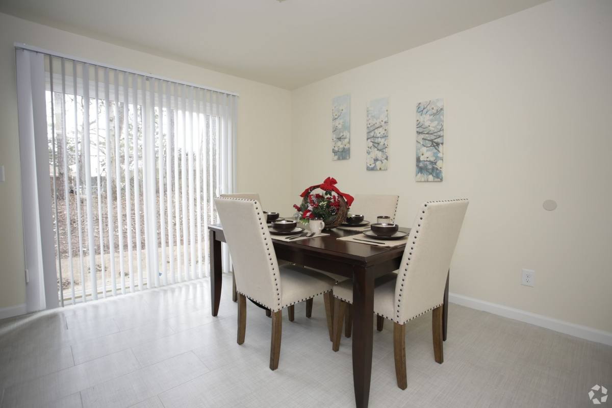 Townhouse for rent at 2001 Godby Rd, Atlanta, GA 30349