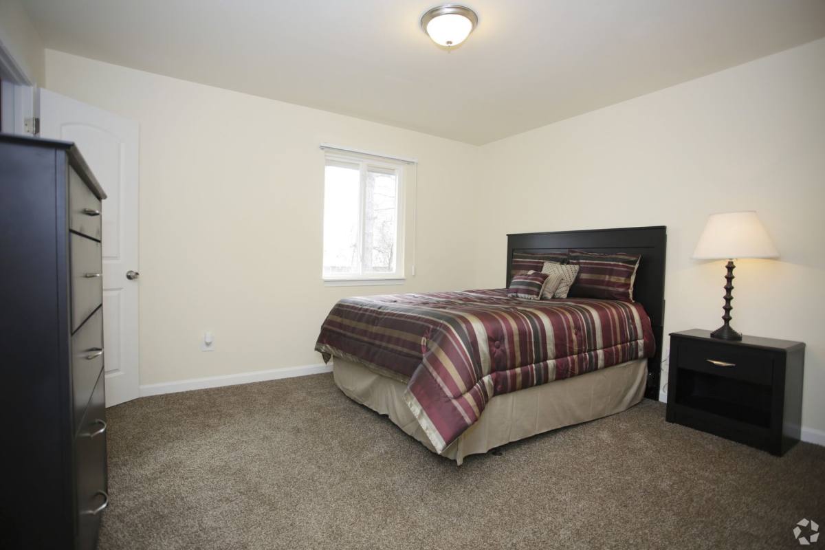 Townhouse for rent at 2001 Godby Rd, Atlanta, GA 30349