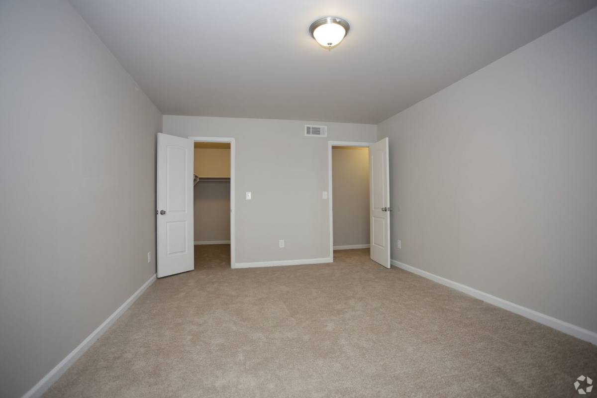 Townhouse for rent at 2001 Godby Rd, Atlanta, GA 30349