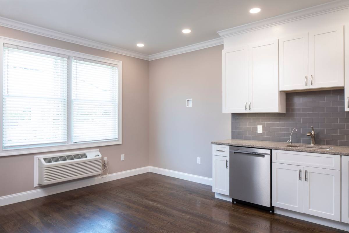 Apartment for rent at 121 N Washington Ave, Bergenfield, NJ 07621