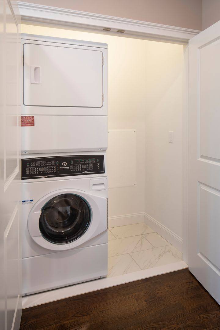 Apartment for rent at 121 N Washington Ave, Bergenfield, NJ 07621