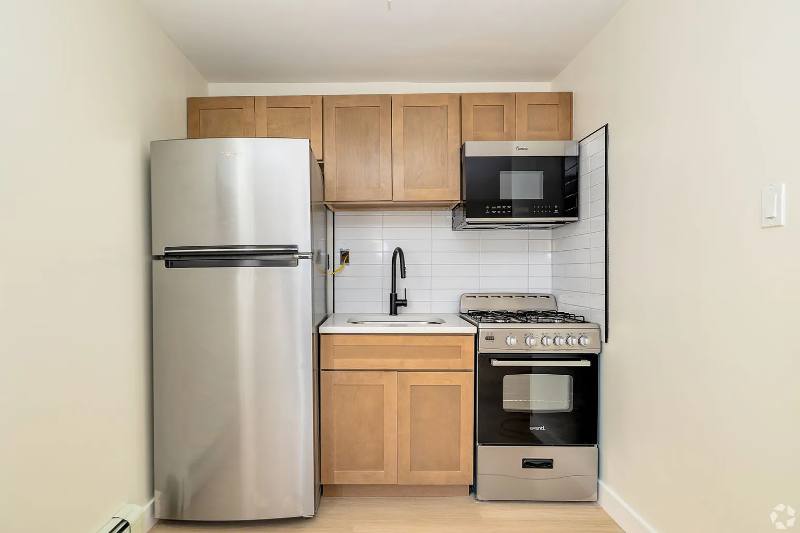 Apartment for rent at 921 Tyson Ave #A101, Philadelphia, PA 19111