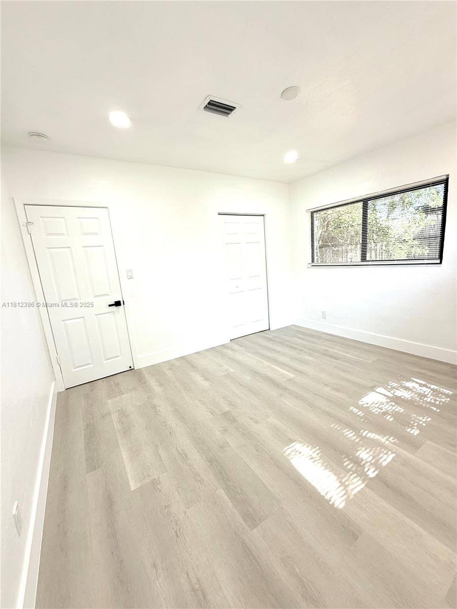 Apartment for rent at 1 NW 10th St, Hallandale, FL 33009