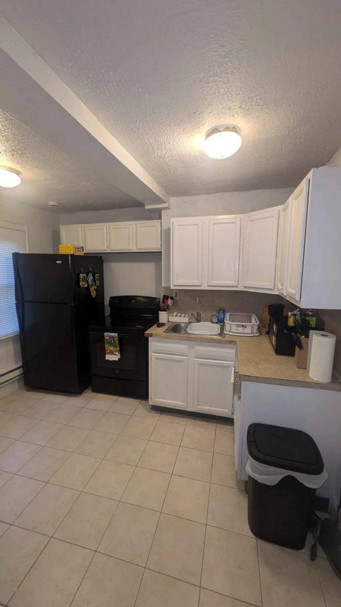Apartment for rent at 1874 Marloes Ave #14, Cleveland, OH 44112