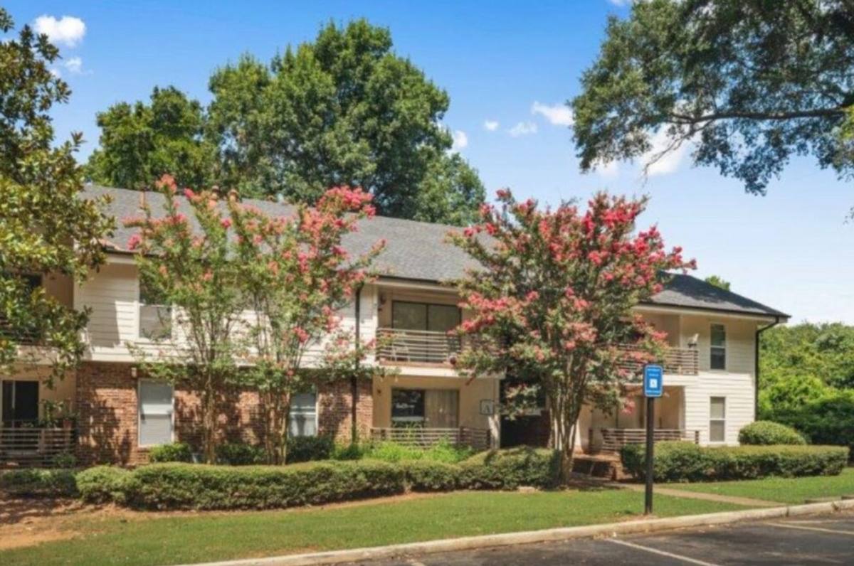 Apartment for rent at 2571 Candler Rd, Decatur, GA 30032