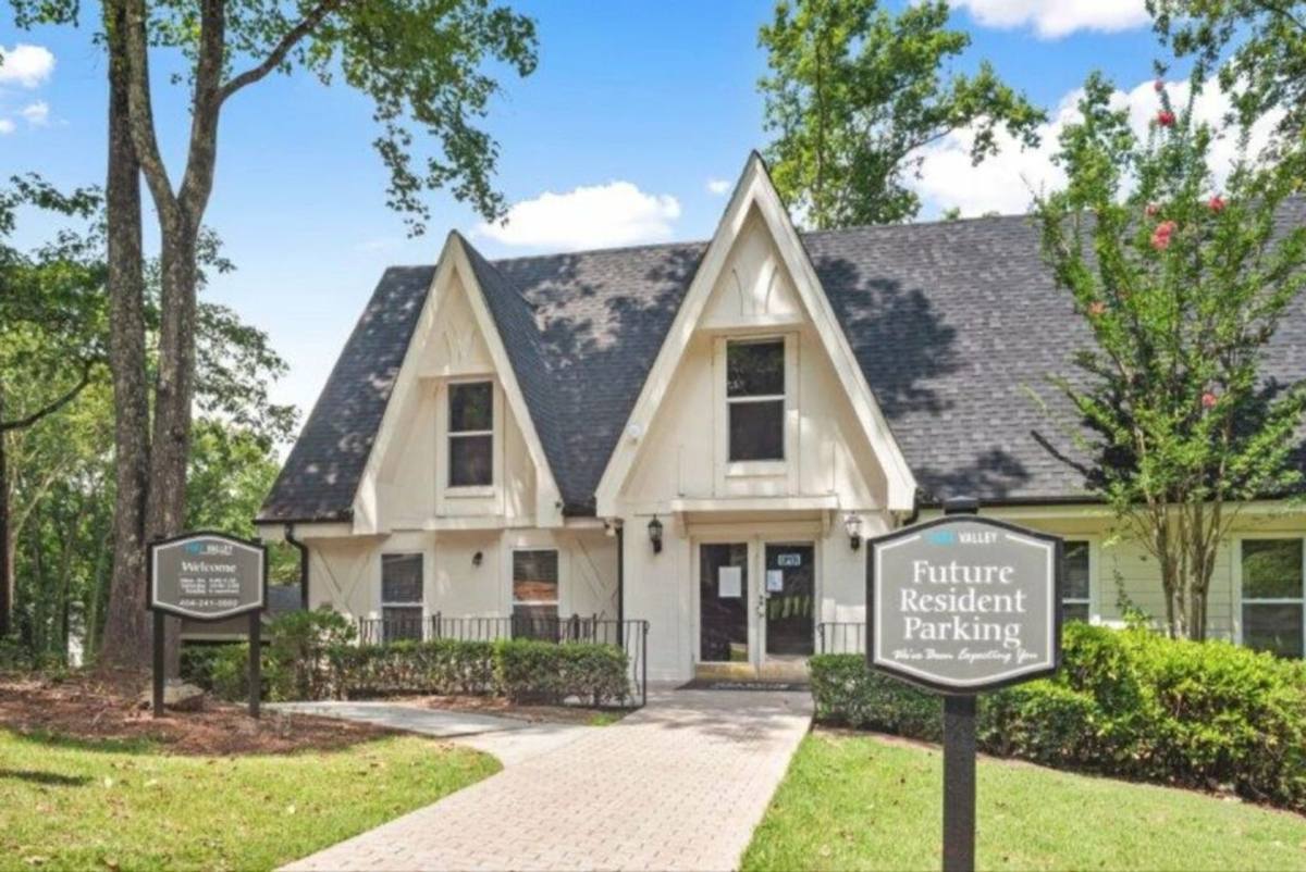Apartment for rent at 2571 Candler Rd, Decatur, GA 30032