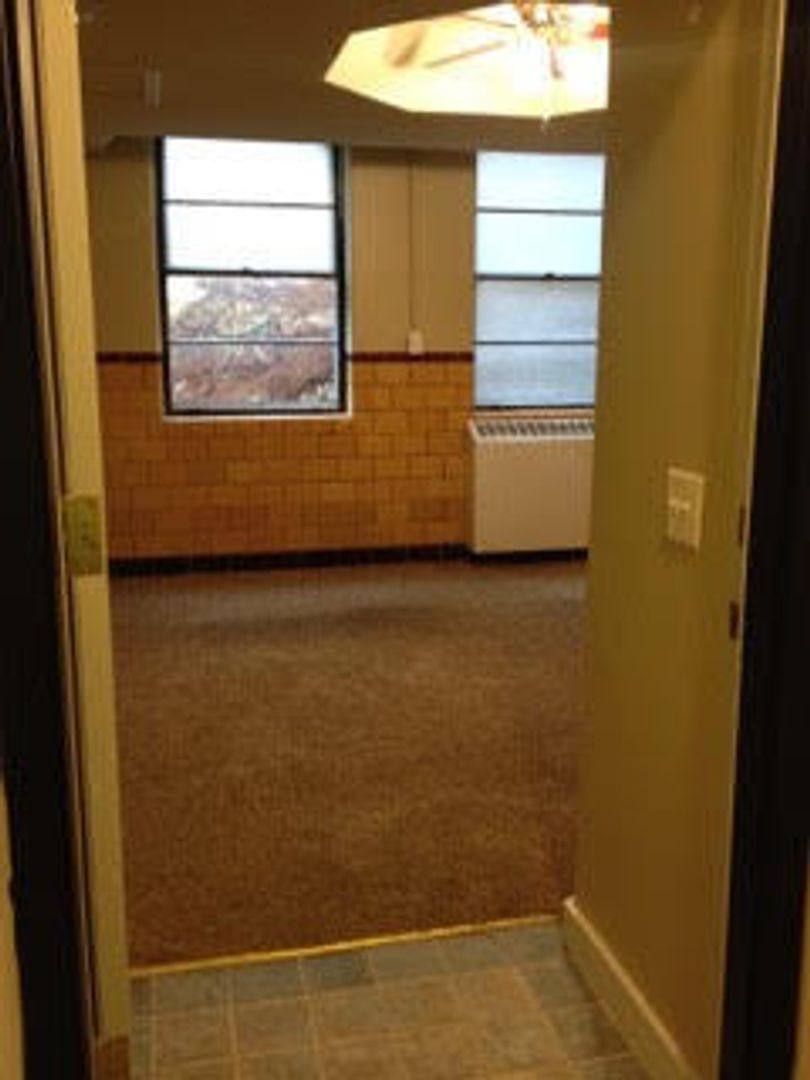 Apartment for rent at 924 N Topeka, El Dorado, KS 67042