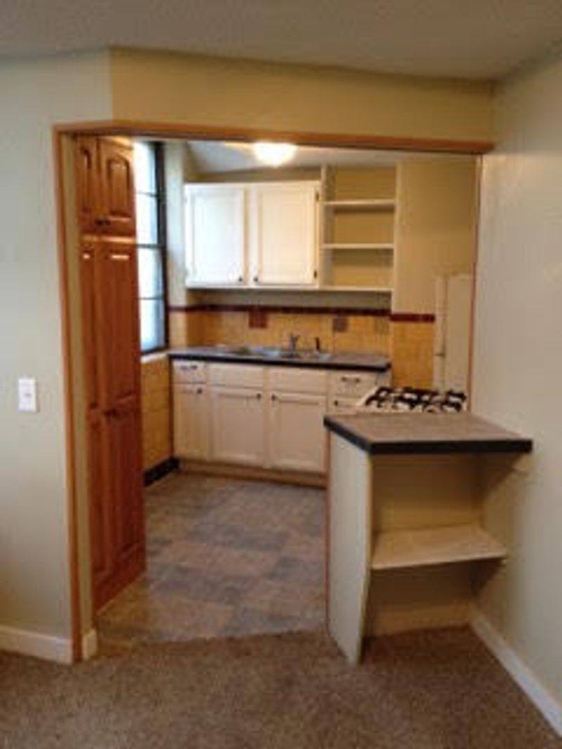 Apartment for rent at 924 N Topeka, El Dorado, KS 67042