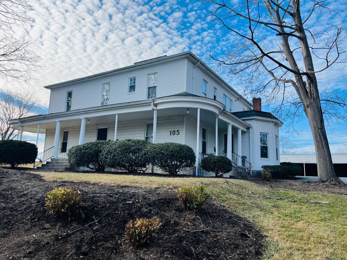 Apartment for rent at 105 65 College St, Christiansburg, VA 24073