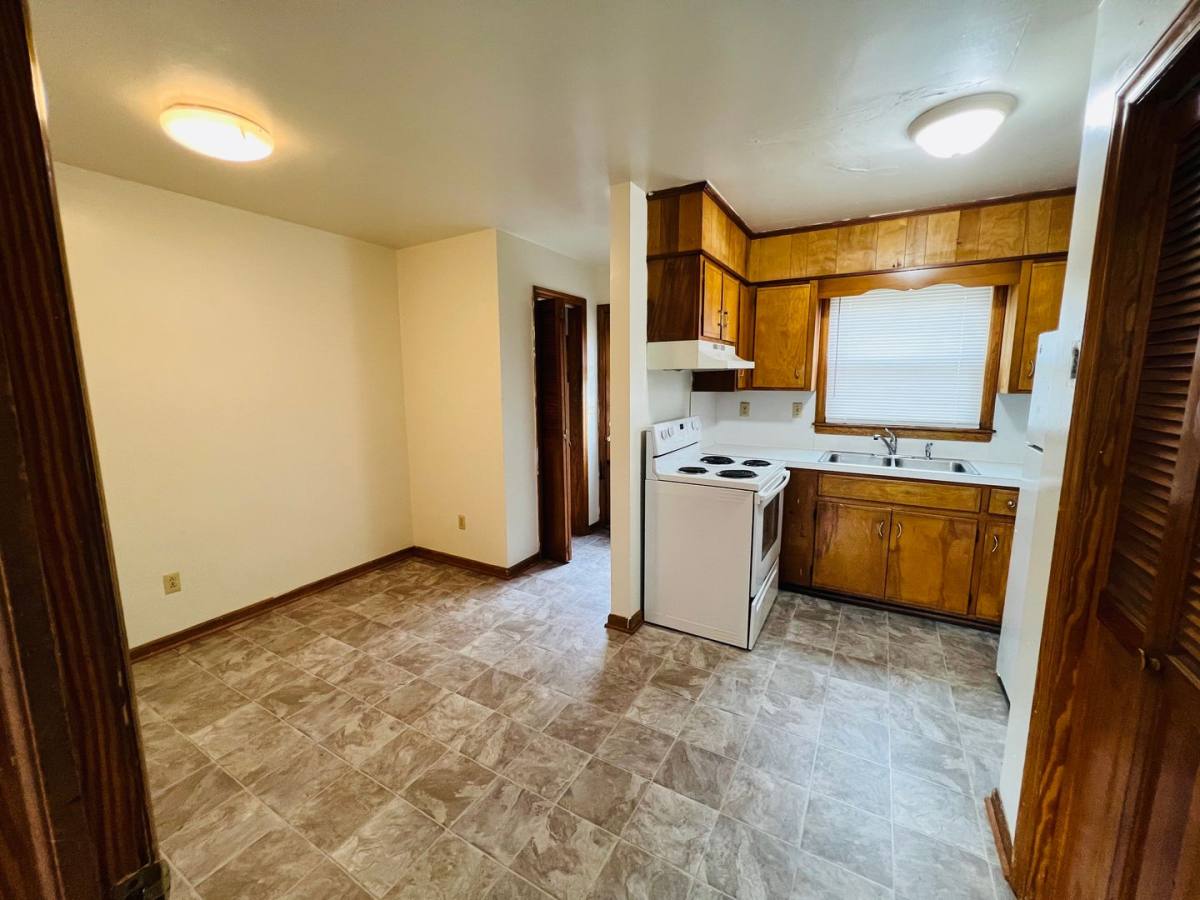 Apartment for rent at 722 E Roanoke St, Blacksburg, VA 24060