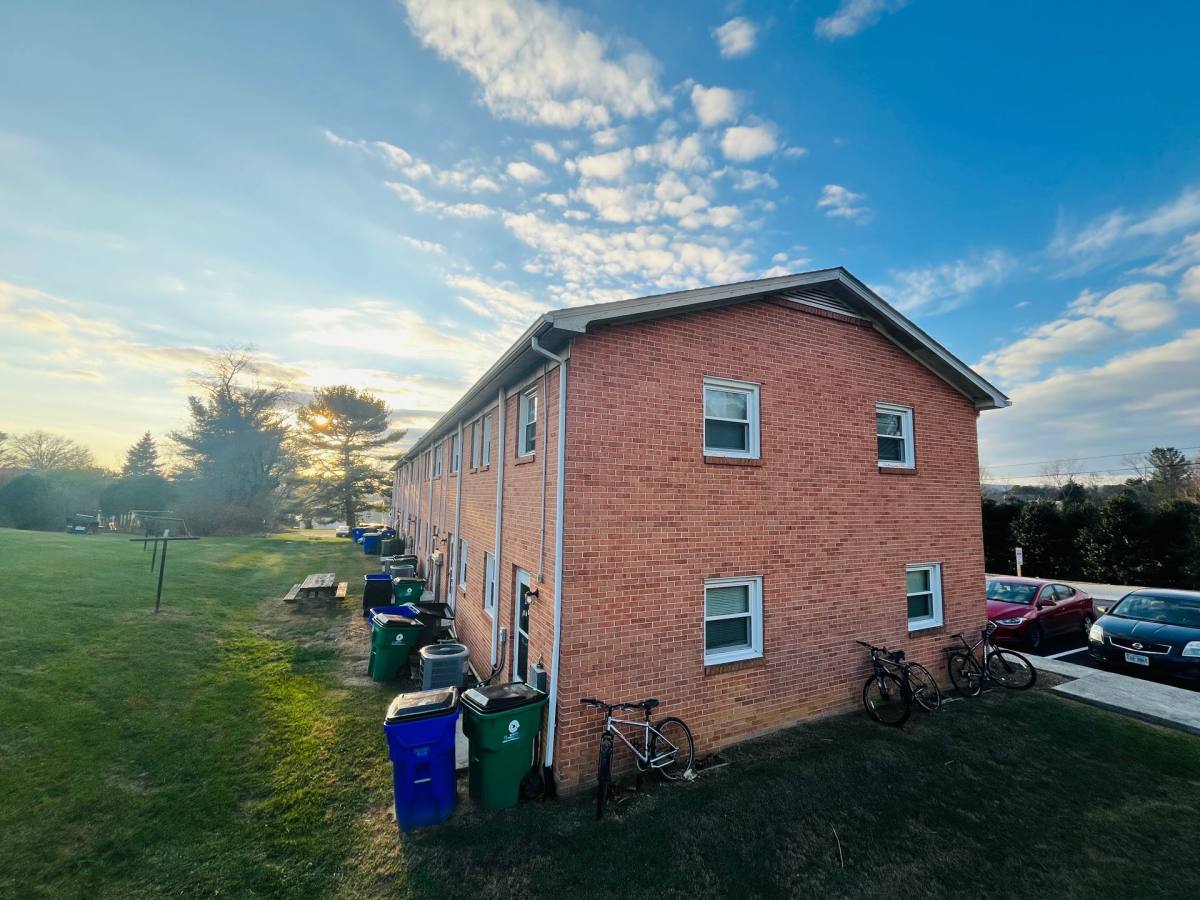 Apartment for rent at 722 E Roanoke St, Blacksburg, VA 24060