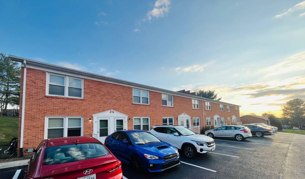 Apartment for rent at 722 E Roanoke St, Blacksburg, VA 24060