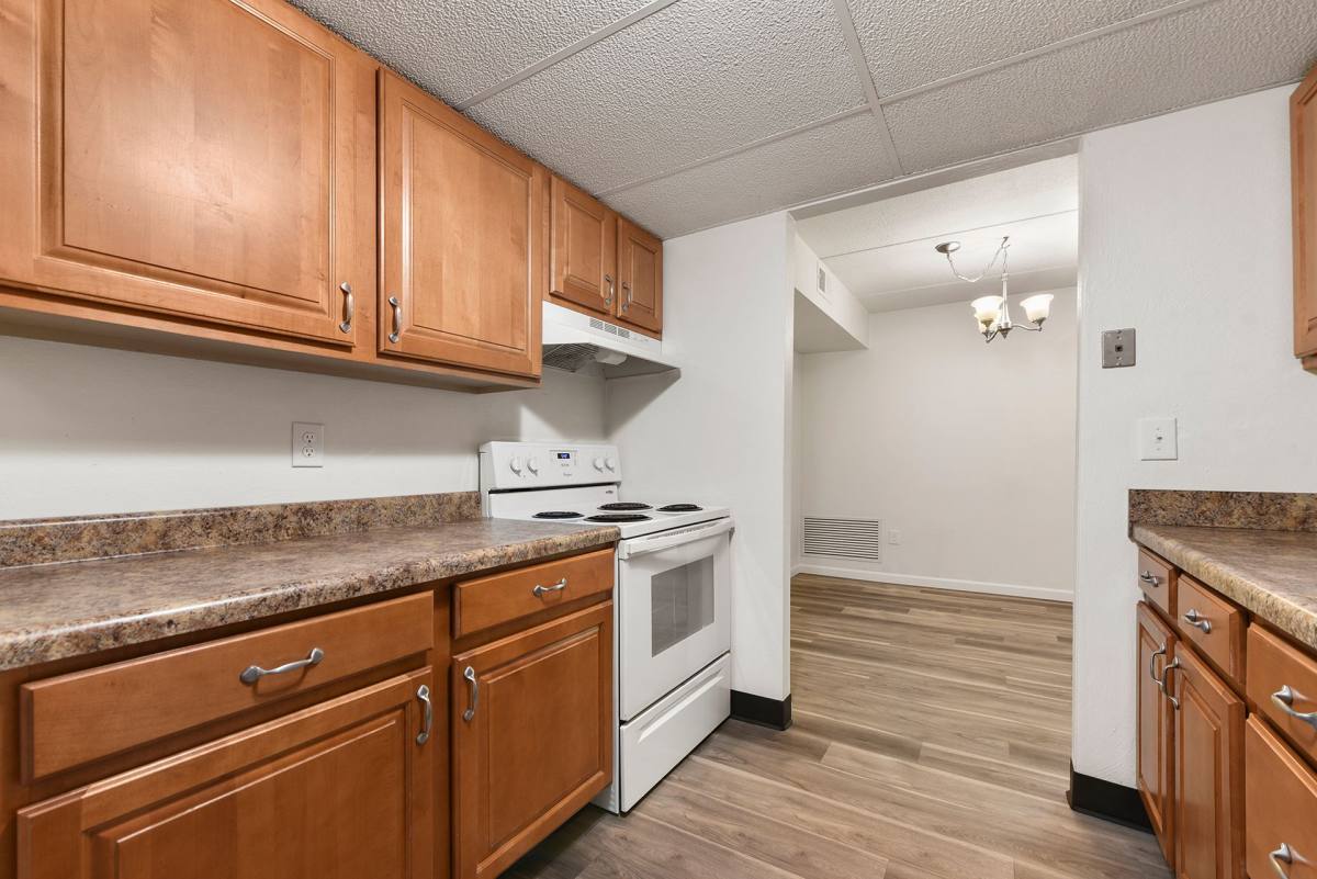 Apartment for rent at 700 Fifth St, Oakmont, PA 15139