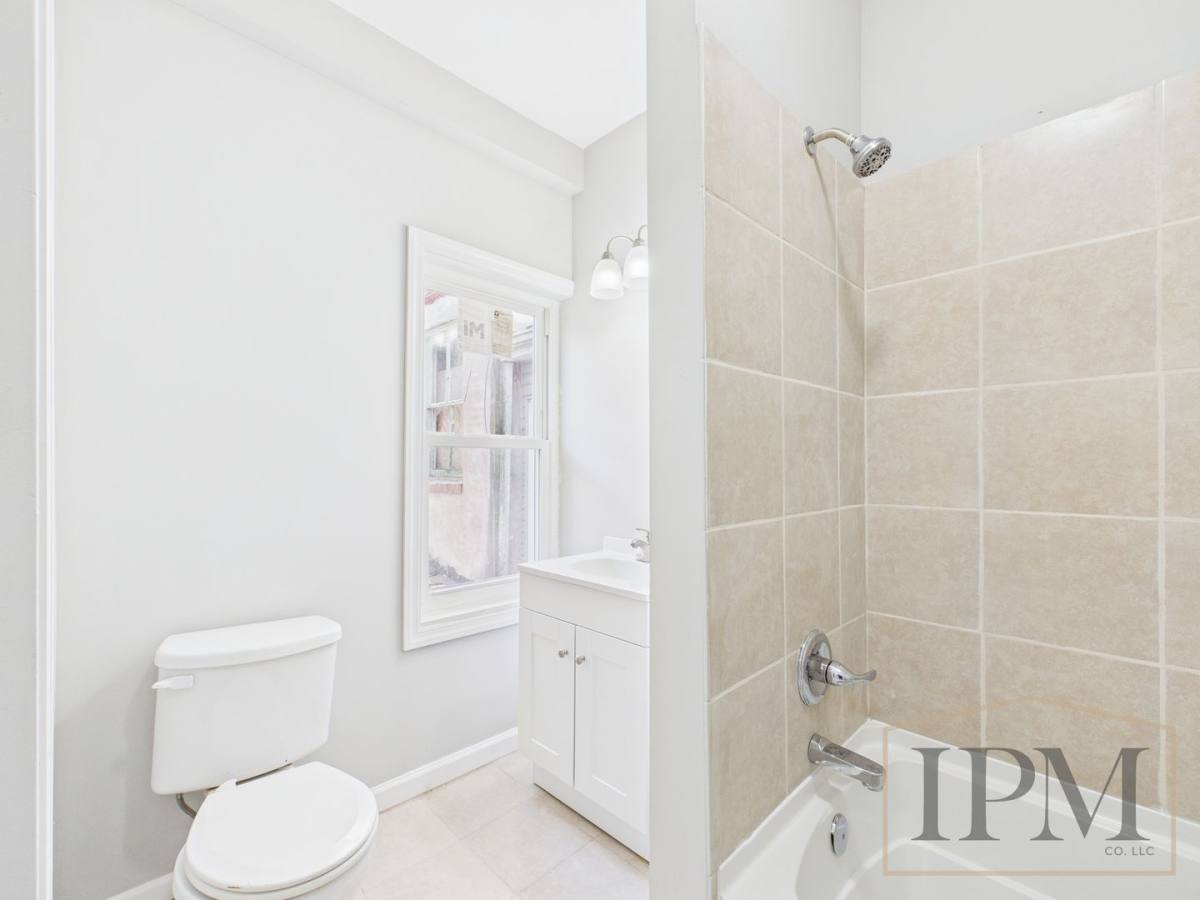 Apartment for rent at 341 S 6th St, Reading, PA 19601