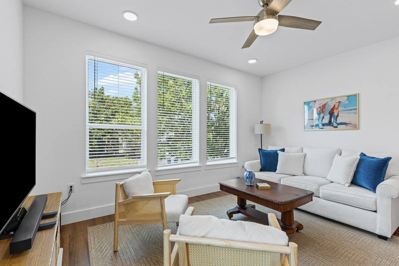 Townhouse for rent at 3315 S University Dr, Fort Worth, TX 76109