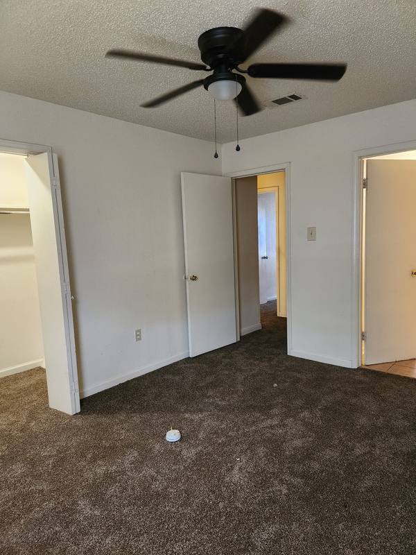 Townhouse for rent at 1625 Cooper Rd #D, Gretna, LA 70056