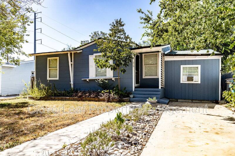 House for rent at 210 Harwood Dr, San Antonio, TX 78213