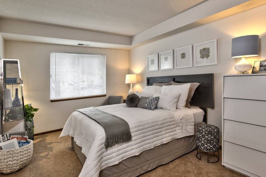 Apartment for rent at 8564 Magnolia Trail #215, Eden Prairie, MN 55344