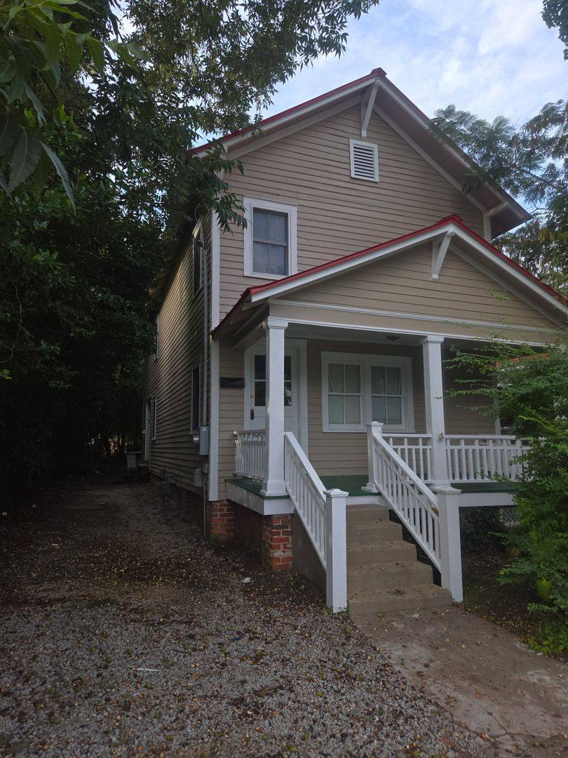 House for rent at 611 Johnson St, New Bern, NC 28560