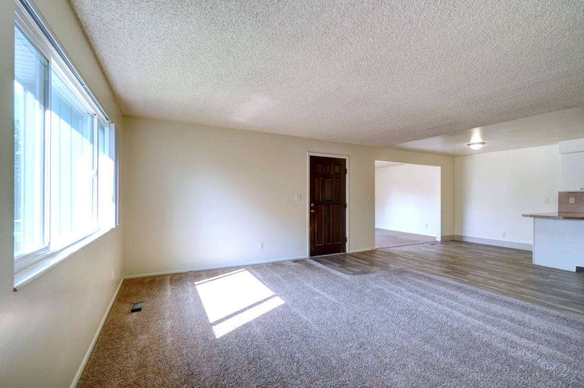 Apartment for rent at 4935 Old Post Rd, Ogden, UT 84403