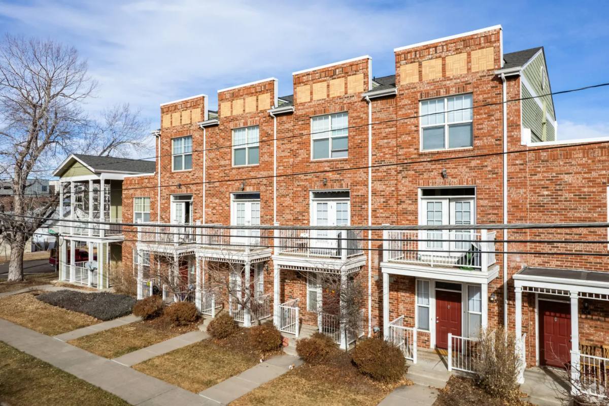 Apartment for rent at 2855 Arapahoe St, Denver, CO 80205