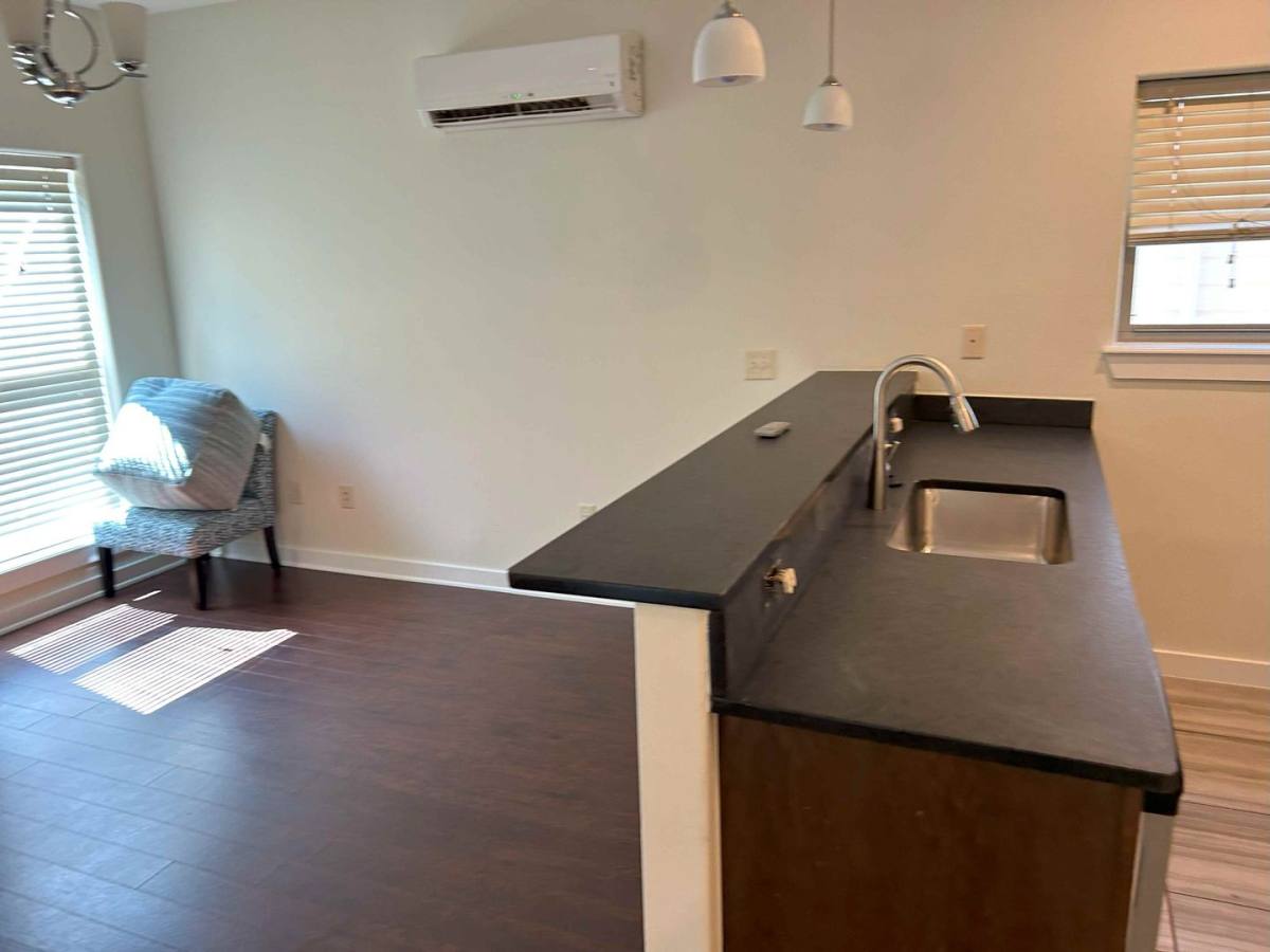 Apartment for rent at 719 Oakland Ave, Fayetteville, AR 72701
