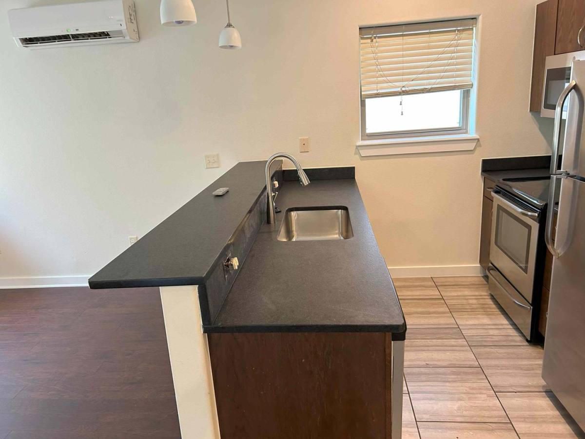 Apartment for rent at 719 Oakland Ave, Fayetteville, AR 72701