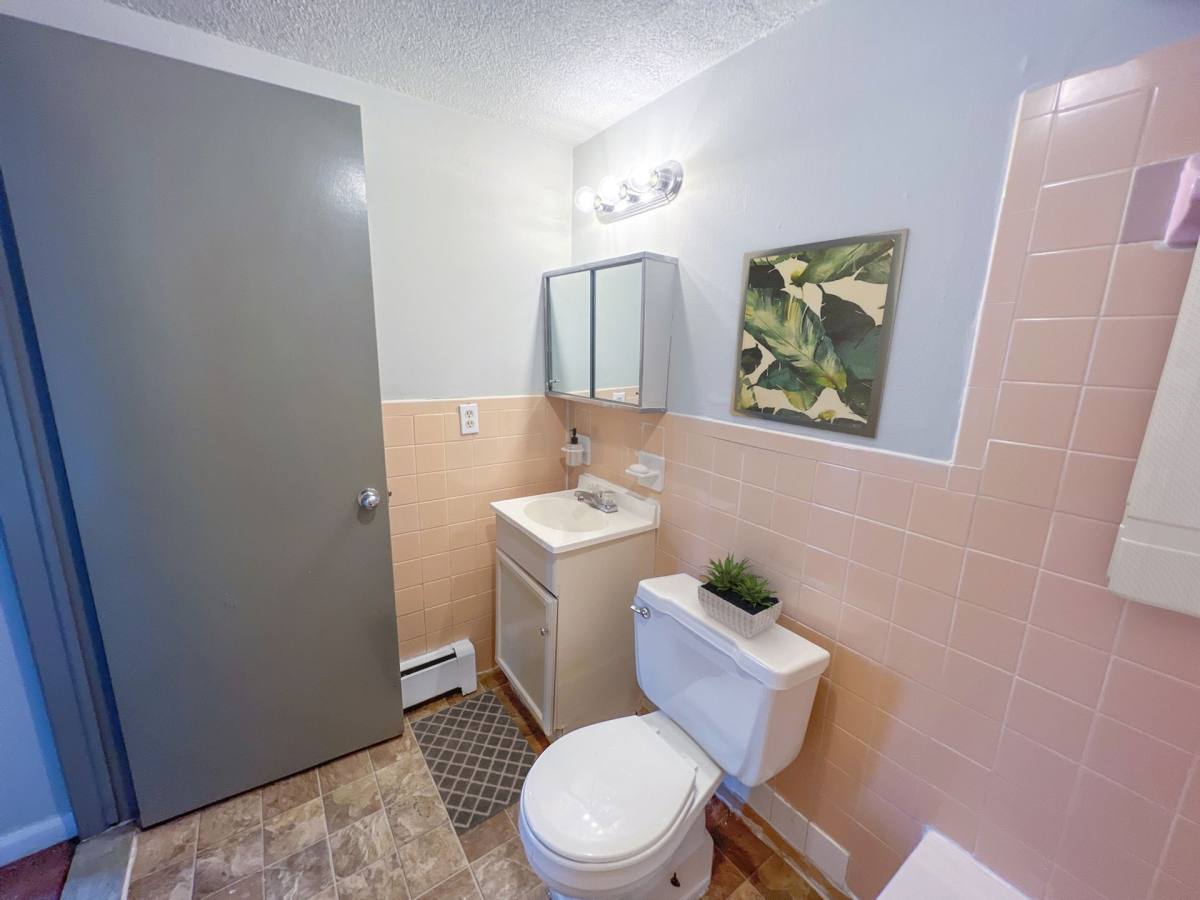 Apartment for rent at 14881 Schaefer, Detroit, MI 48227