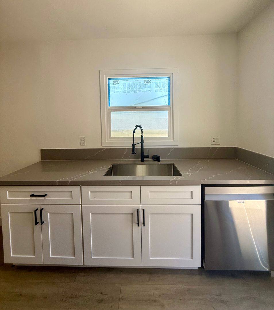 Apartment for rent at 715-721 E Garfield Ave, Glendale, CA 91205