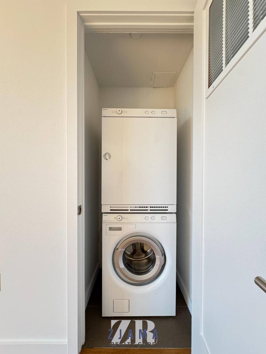 Apartment for rent at 123 Parkside Ave #5T, Brooklyn, NY 11226