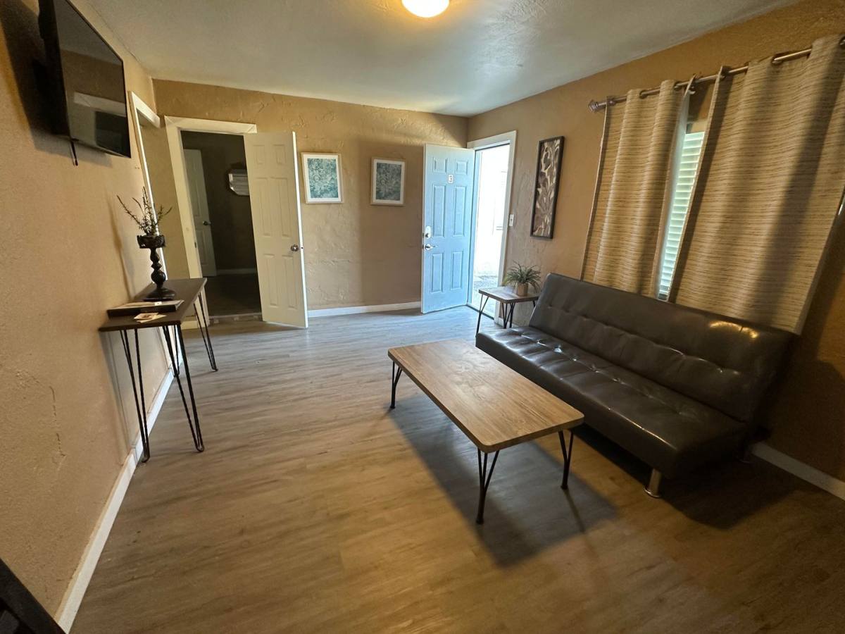 Apartment for rent at 509 W Inyokern Rd 1-2-3-4-5-6-7, Ridgecrest, CA 93555