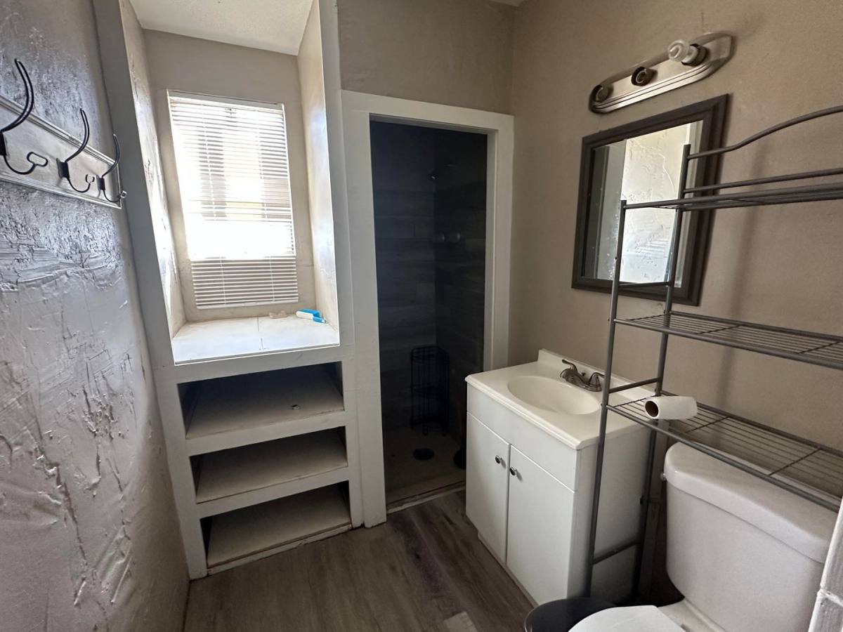 Apartment for rent at 509 W Inyokern Rd 1-2-3-4-5-6-7, Ridgecrest, CA 93555