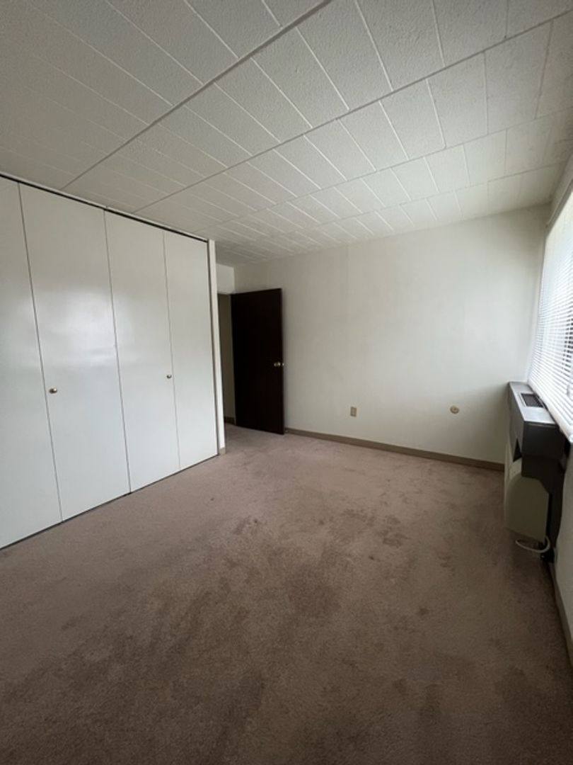 Apartment for rent at 236 Wayne St, New Kensington, PA 15068