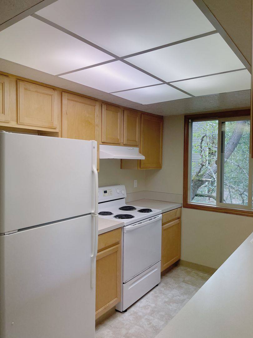 Apartment for rent at 1908 SW Roxbury Ave, Portland, OR 97225