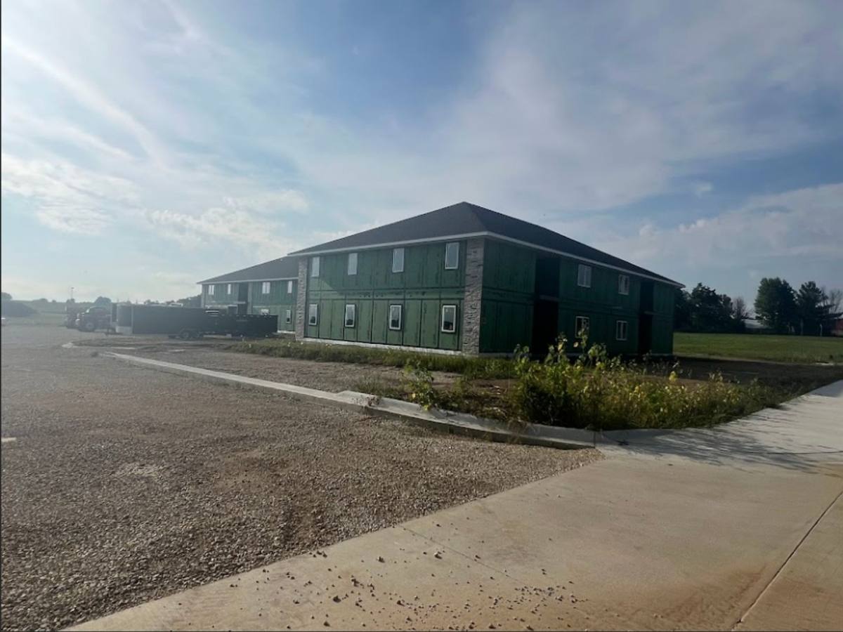 Apartment for rent at 102 8th Ave SW, Waukon, IA 52172
