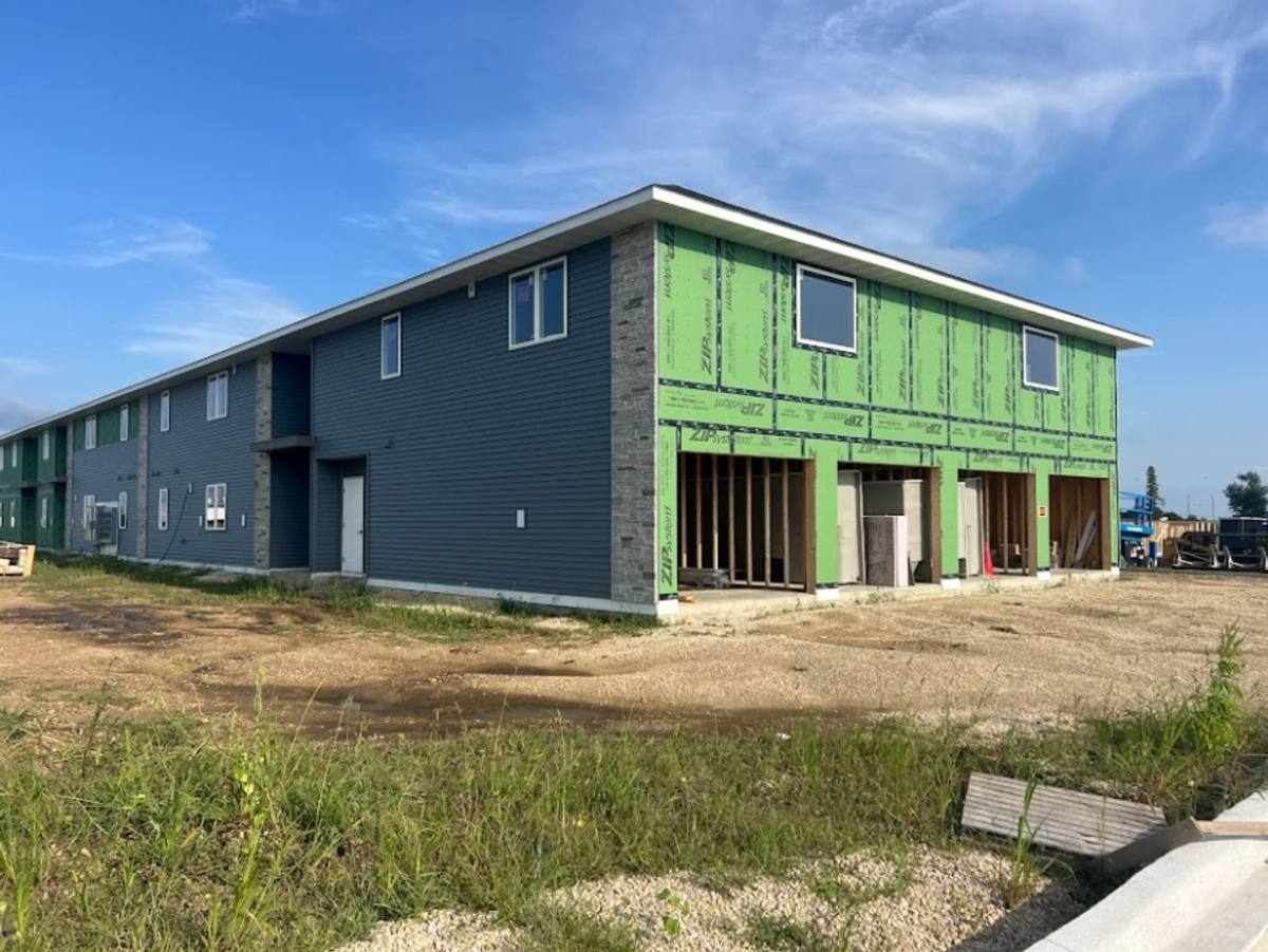 Apartment for rent at 102 8th Ave SW, Waukon, IA 52172