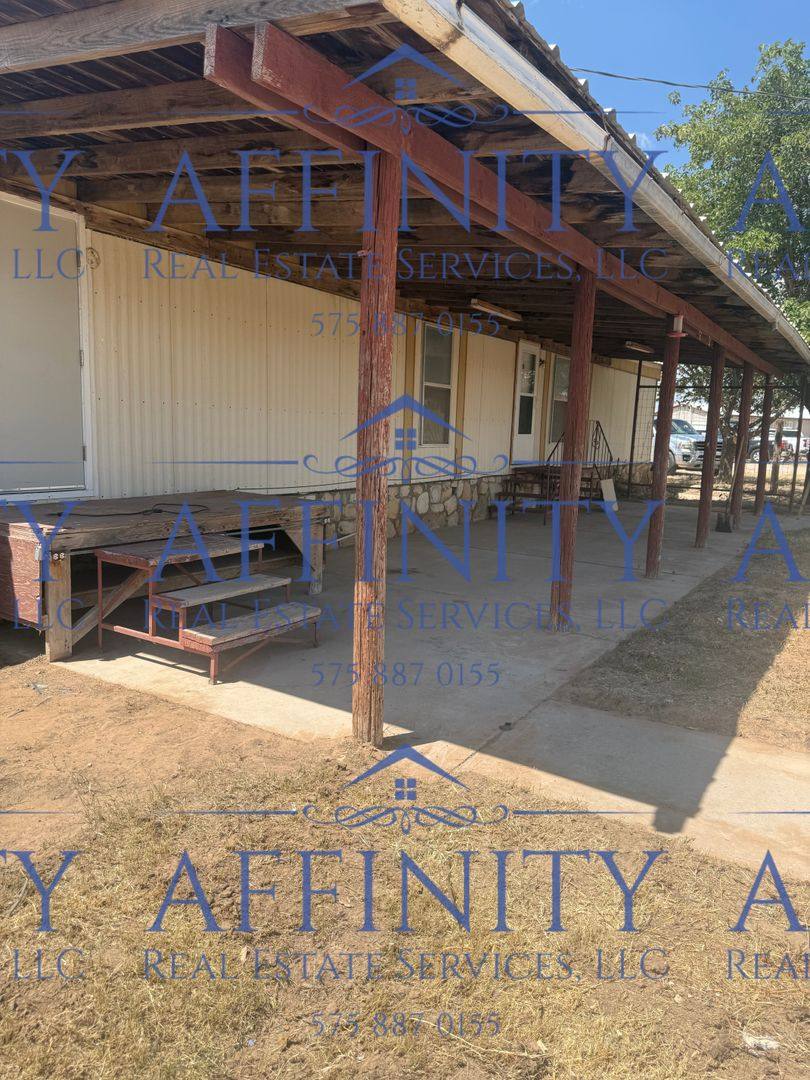 Apartment for rent at 328 E Derrick, Carlsbad, NM 88220