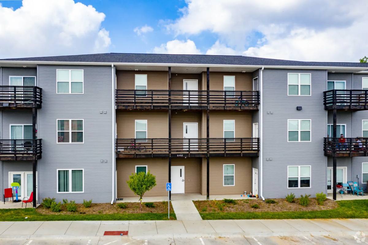 Apartment for rent at 9451 Vernon Plaza, Omaha, NE 68122